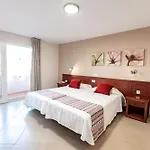 アパートホテル Vista Sur 4*