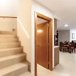 Vista Sur アパートホテル 4*